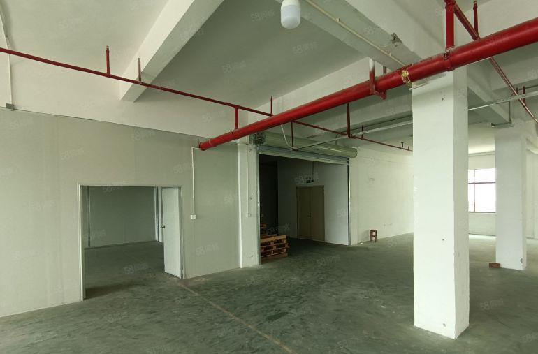 全新标准厂房三楼，带隔好的办公室，带消防喷淋！客货梯各一部！