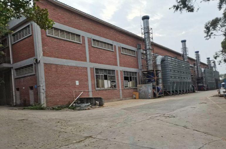 博罗县长宁镇原房东厂房低价出租，滴水12米带牛角带家具环评