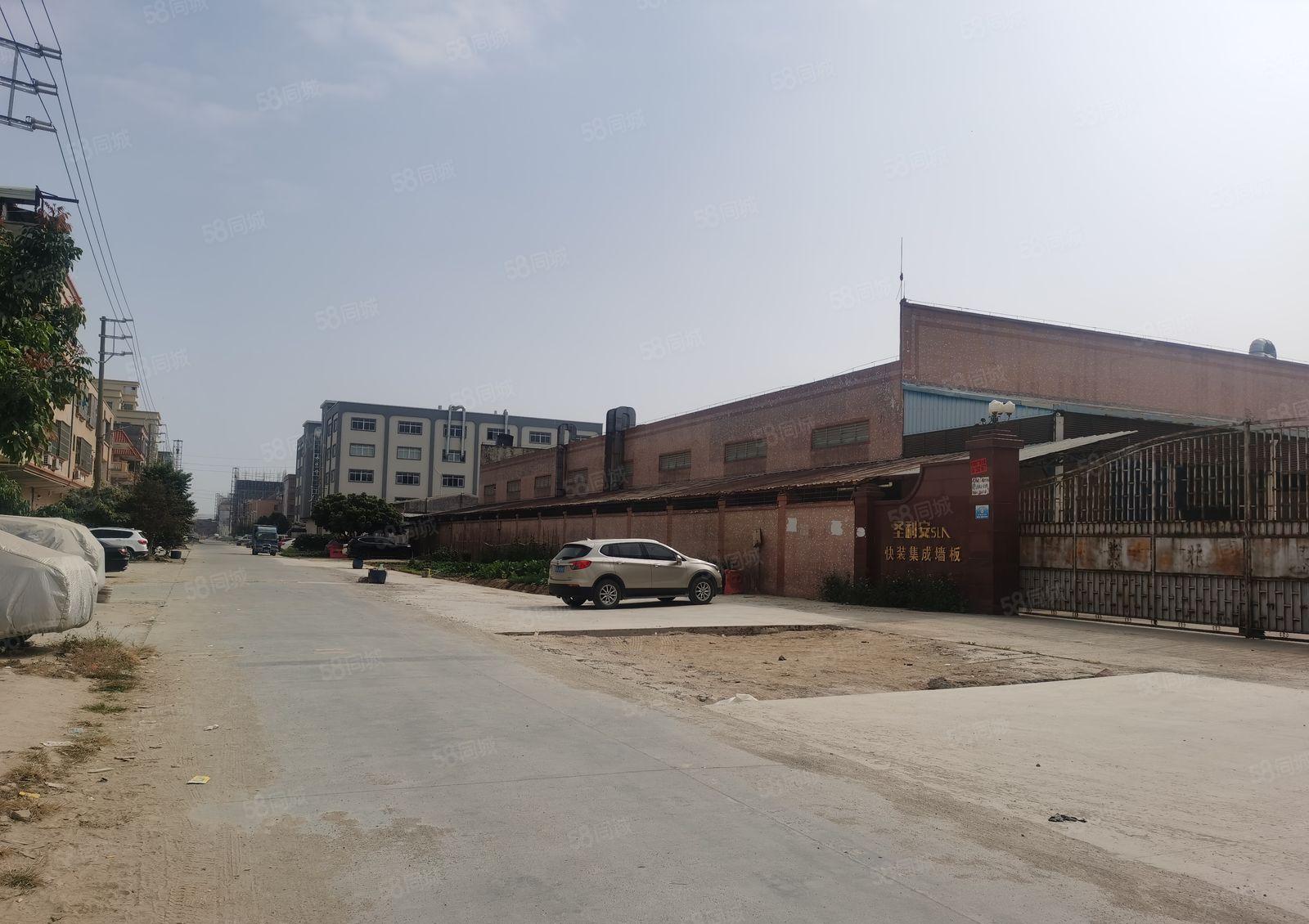 原房东砖墙到顶独门独院单一层厂房出租5800平方米。