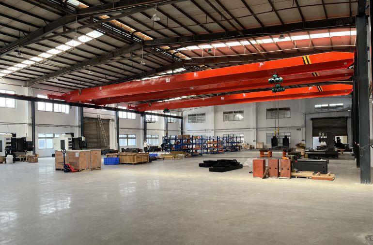 急租园洲本地婆新出独院单一层，适合五金注塑磨具机械设备加工等