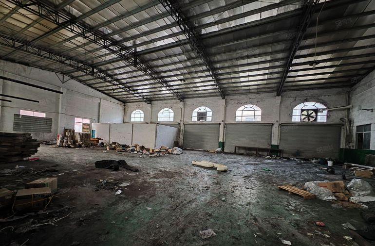 原房东独门独院单一层2500平，只要9.8元，配电250千瓦