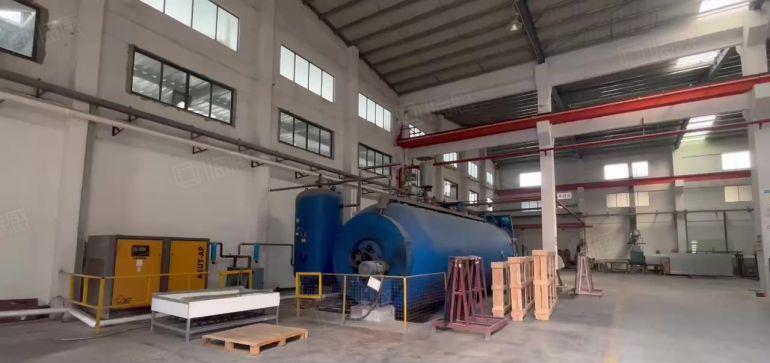 13块！独门独院9000平滴水10米带4部行车厂房仓库出租。