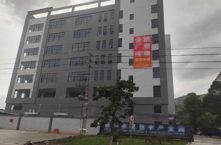 原房东独门独院红本标准厂房实际面积出租，产权清晰，证件齐全