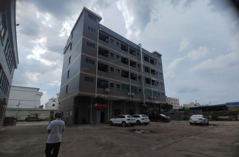 石湾镇区2800平独院标准一楼带牛角单价租