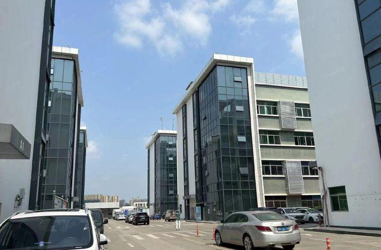 石湾精装修独栋8000平方 原房东全新红本厂房出租  可分租