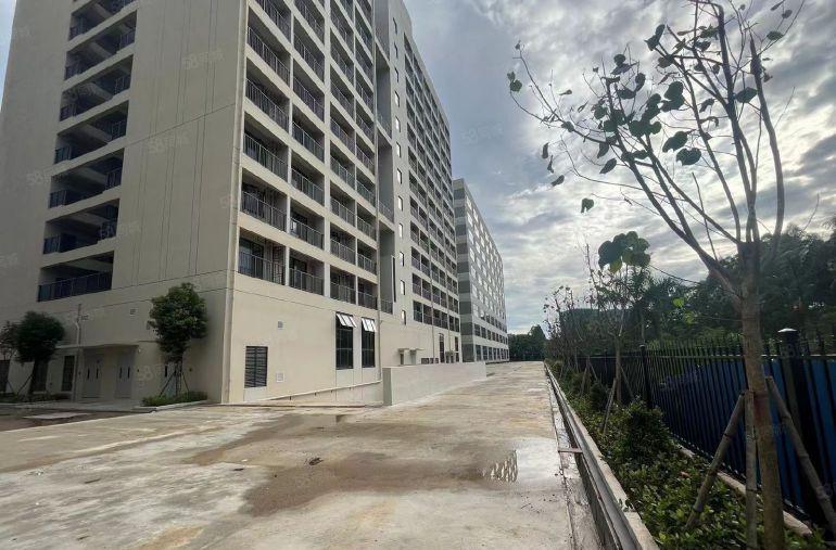 博罗全新15万平花园式精装厂房10元起租