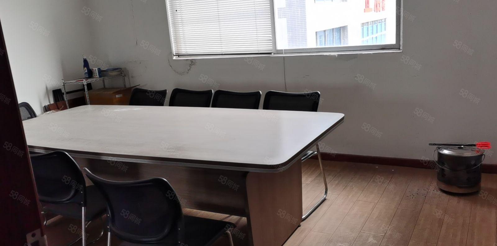 非中介！4000平方标准独院，原房东特价出租！