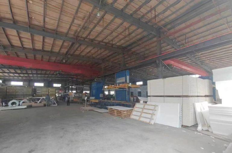 园洲高速口3800平水电到车间 带行车，周边无居民