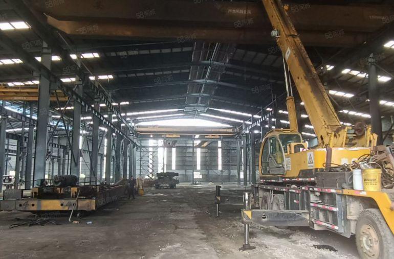 园洲镇，独院钢构厂房，带七部10吨航车！可分租！