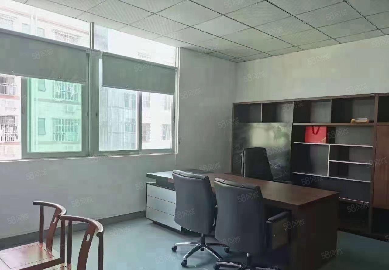 园洲镇高速出口 新出一楼5500平出租 带卸货平台滴水7米