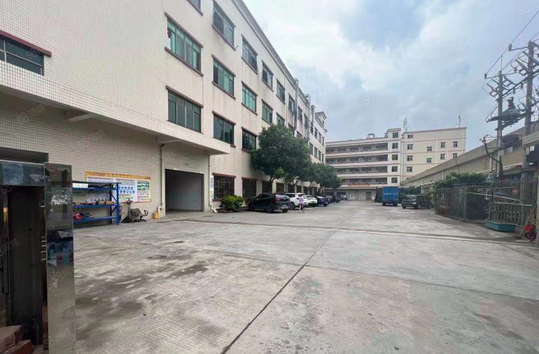 园洲镇独院原房东标准厂房4000平米出租，宿舍配套齐全