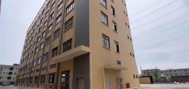 博罗县龙溪厂房出租，证件齐全，原房东，5吨电梯，配套齐全。