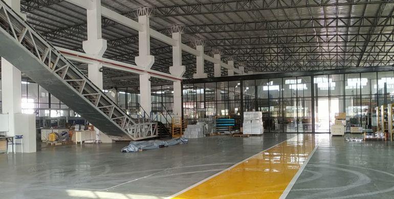 石湾镇独门独院单一层砖墙到顶厂房两栋16000平方，空地大