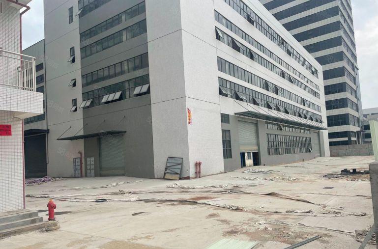 石湾镇标准厂房出租6400平方共4层价格便宜容易招工