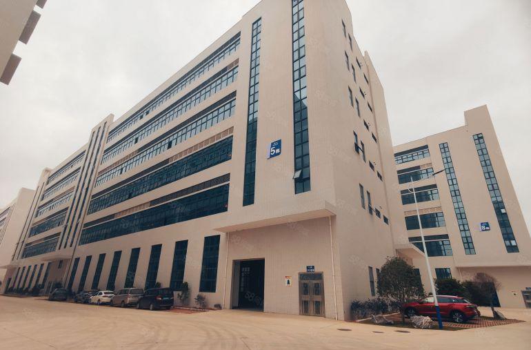 石湾镇高新产业园火爆招租，离高速路口不到一公里，享受政府补贴