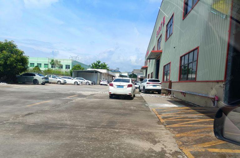 石湾镇滴水10米牛角位8米单一层厂房出租，带行车隔热层可分租