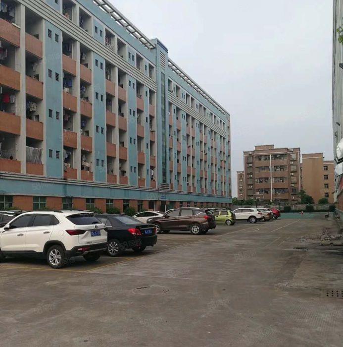 园区内滴水十米砖墙到顶单一层厂房8000平，带牛角 不动产权