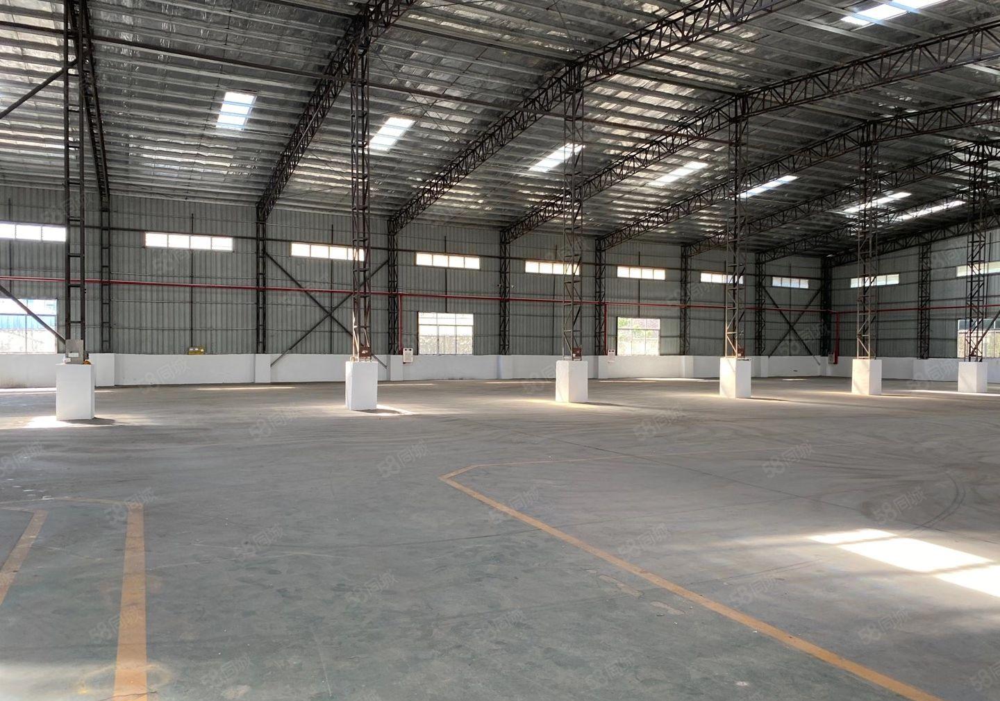 石湾镇厂房出租钢构厂房2800平方，1400起分租证件齐全