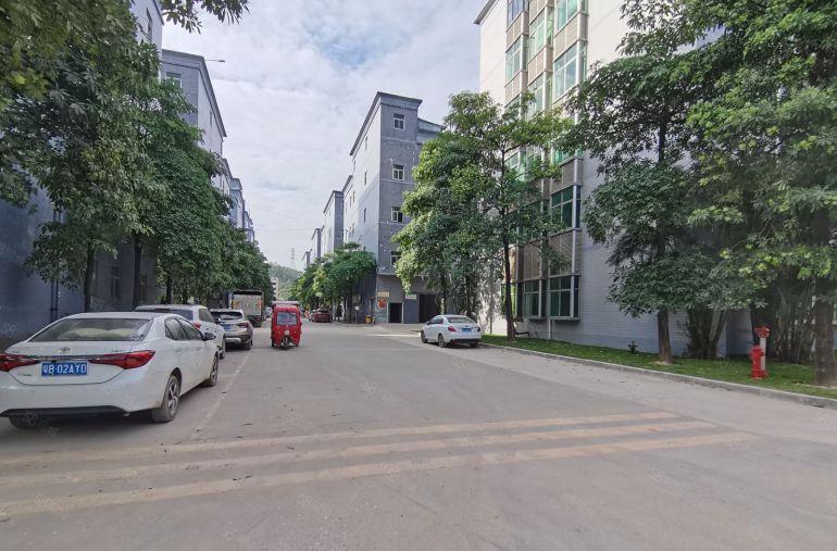 村委厂房出租15000平米可以分租独门独院实际面积出租