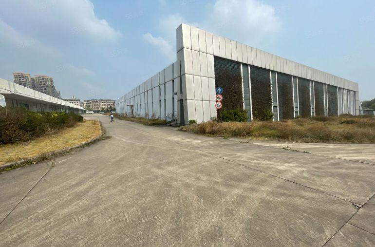原房东！仲恺区惠环镇高速出口8万平方厂房仓库出租1000起分