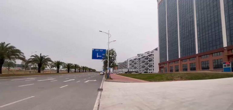 5元！仲恺原房东直租9000平实际面积出租证件齐全带牛角位。