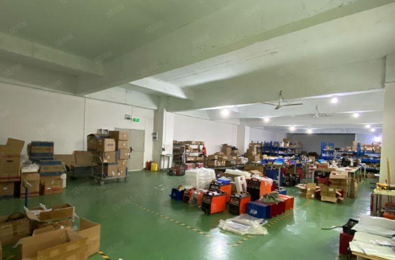 陈江带装修厂房585平方出租，可分租138平方。无需转让费