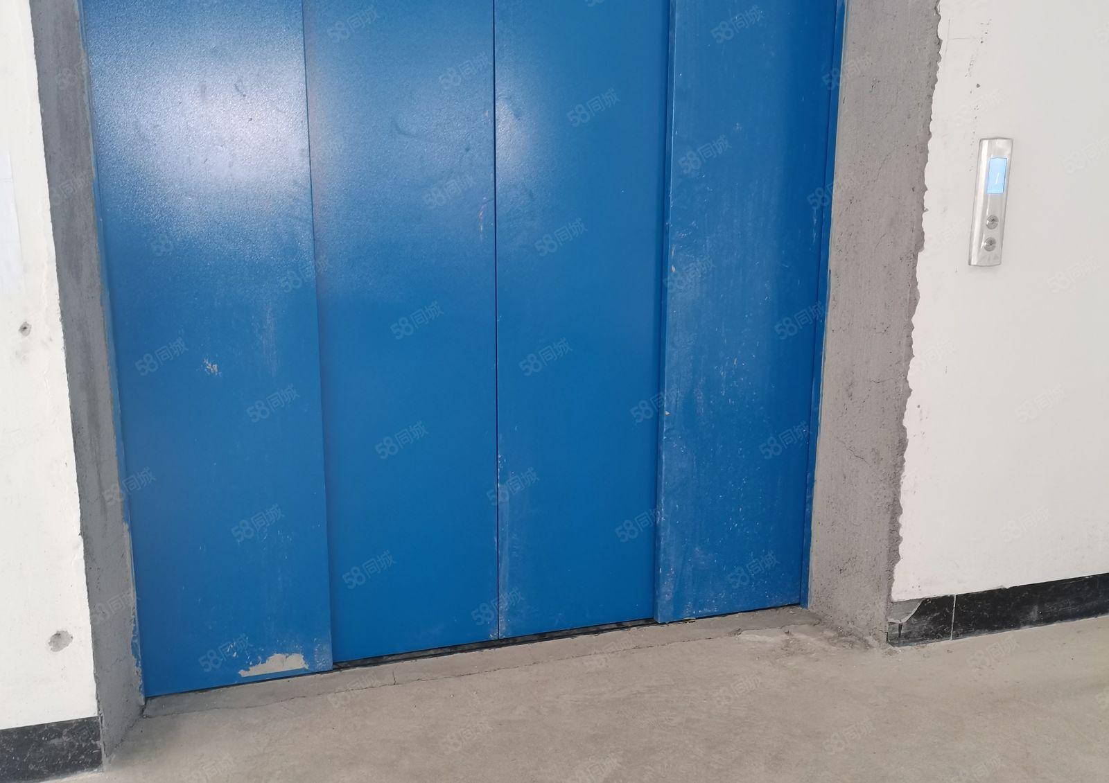 仲恺高新科技园全新12000平米厂房仓库出租可办环评大小分租