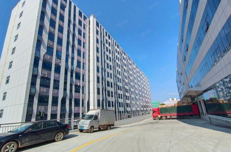 15元一楼，3000平可分，原房东厂房仓库出租，高使用率