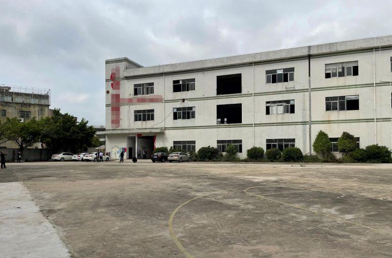 8块仲恺沥林原房东6000平独院厂房出租带精装修可分2000