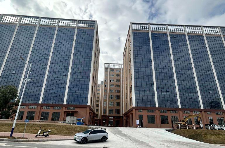 5元！仲恺原房东直租9000平实际面积出租证件齐全带牛角位。