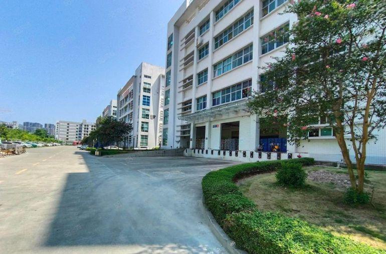 9元厂房，700平带装修 原房东仓库厂房出租 高使用率