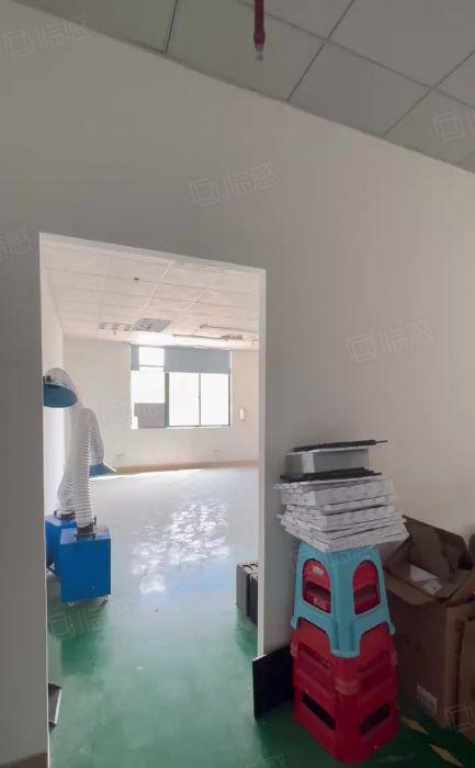 仲恺厂房陈江天益城旁楼上600平全吊顶装修低价厂房出租轻轨站