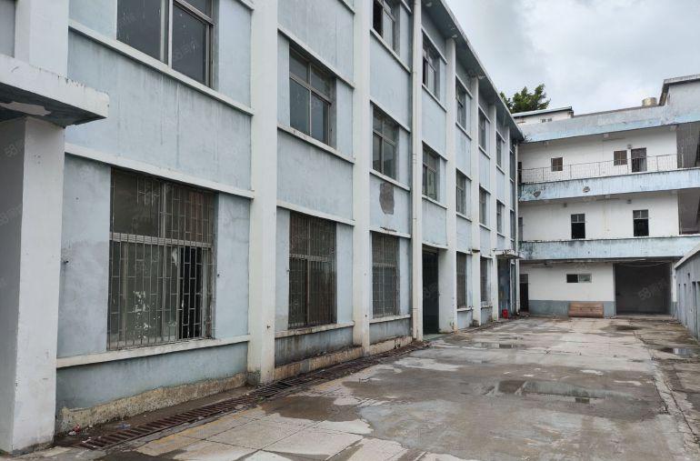 惠州陈江沥林独门独院厂房低价出租4200平带全新地坪漆易招工