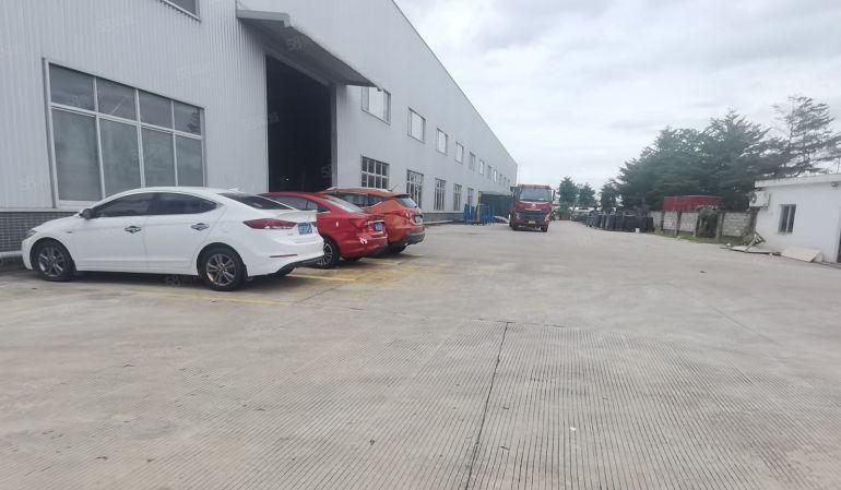 仲恺9米原房东独院钢构10800平厂房出租带4部行车超大空地