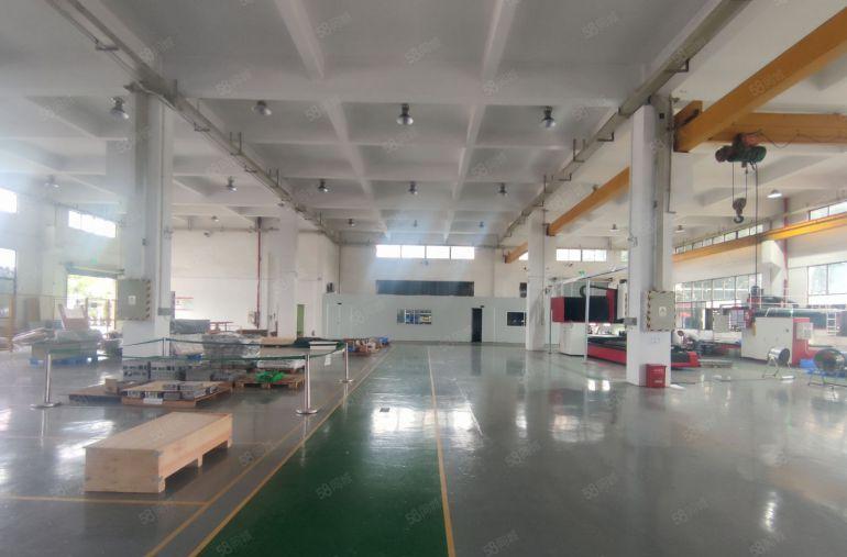 低价仲恺陈江中心位置一楼2000平方滴水8带装修厂房大小可分