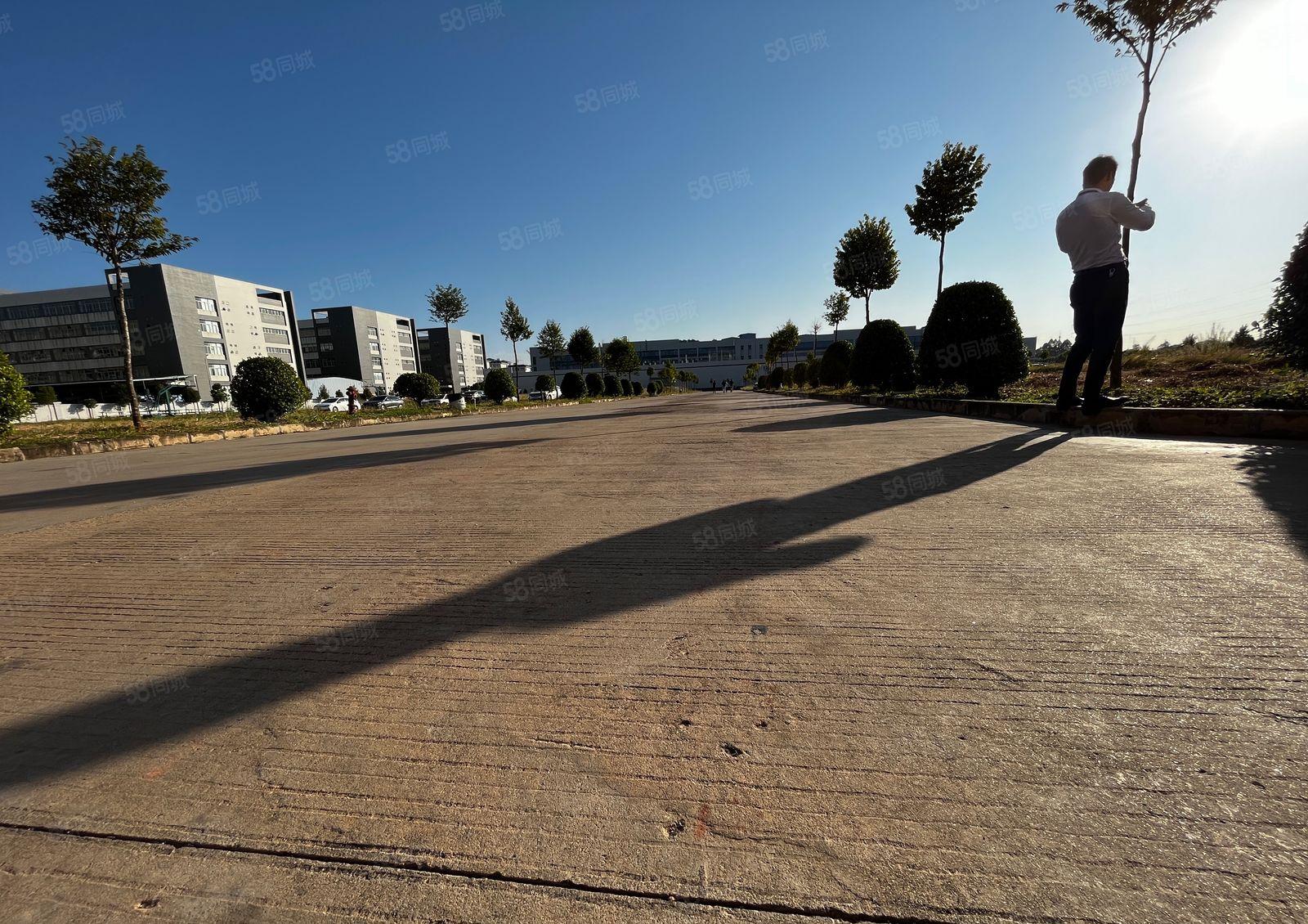 仲恺龙旗工业园旁边独院厂房8930平方低价出租可办环评