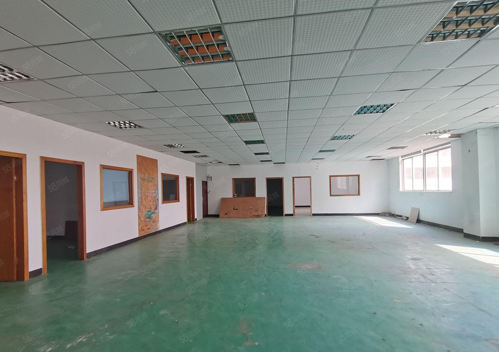 四还路边楼上带精装修厂房1300平方出租