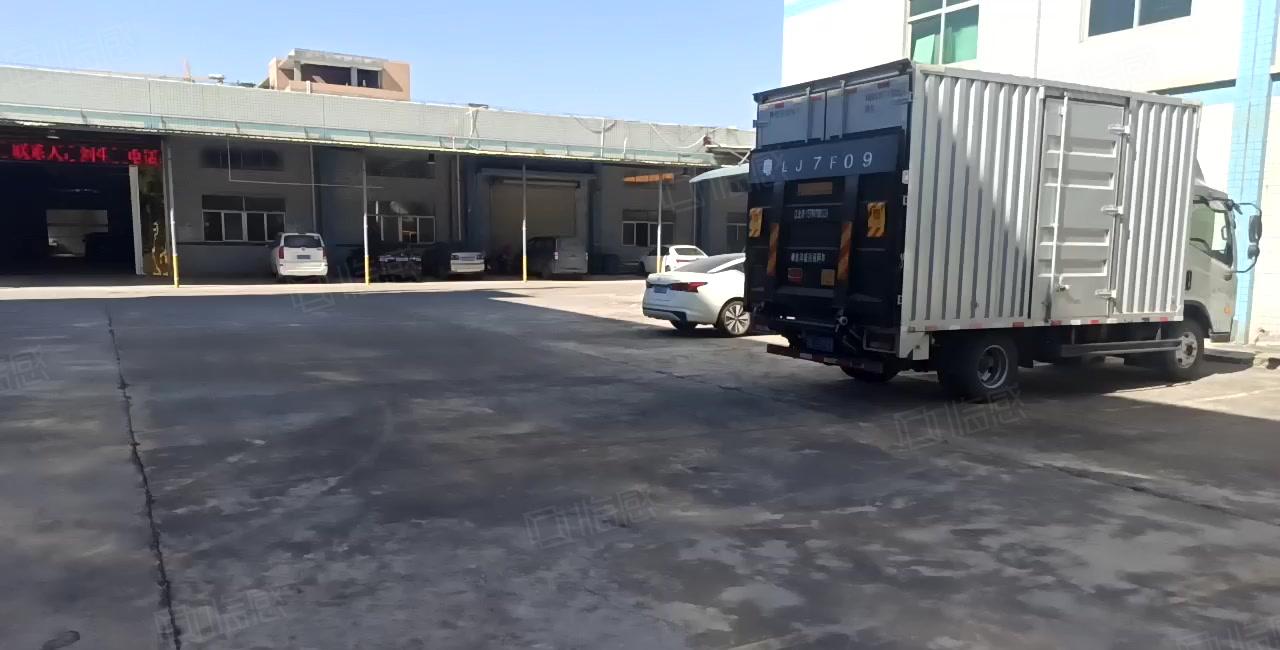 陈江五一工业区单一层厂房1050平方，滴水高度6米可分租。