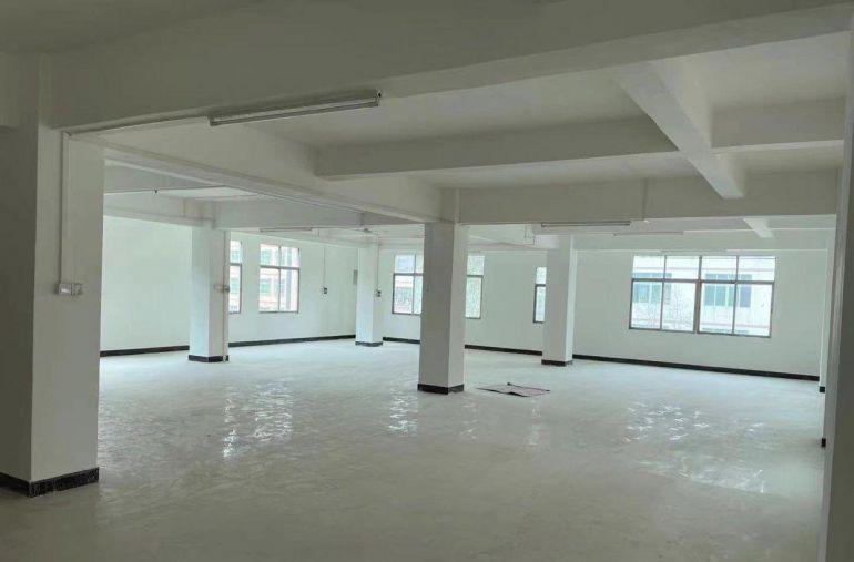 小金口工业区个人厂房2楼出租