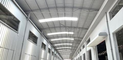 靠近深汕合作区单层钢结构厂房，物流仓库，超大空地，国道边，