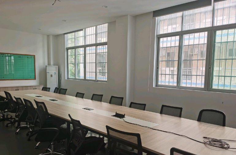 村委独门独院标准厂房现成地坪漆水电空地超大