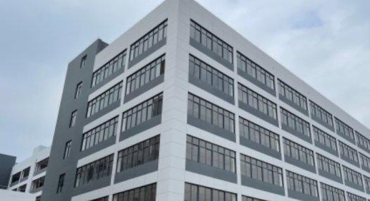 惠州惠东 惠东候鸟高尔夫球场旁8000㎡ 厂房出售层高7.5米 独院 可环评