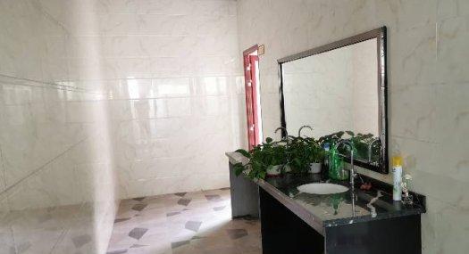 深圳宝安 石岩街道料坑村隆大工业园A2栋转租600㎡ 厂房租售层高3.8米 配电10000KVA天车10吨 可环评