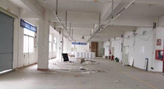 深圳宝安 龙华区水斗新围村后山厂区第三栋1500㎡ 厂房租售层高4米 独院 可分租