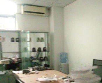 深圳宝安地铁口附近400.0㎡厂房租售