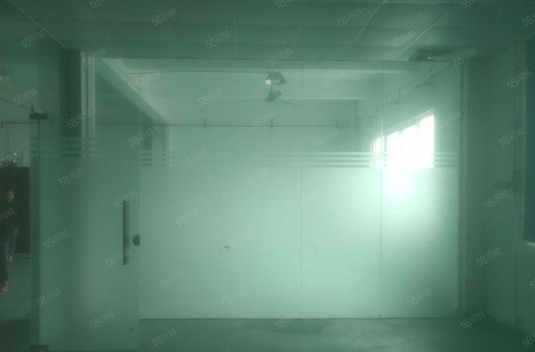 东城温塘独院厂房分租一楼200平，现成办公室装修，厂房出租。