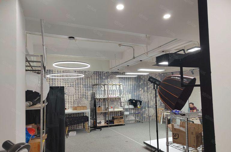 急租万达附近直播间加办公室出租