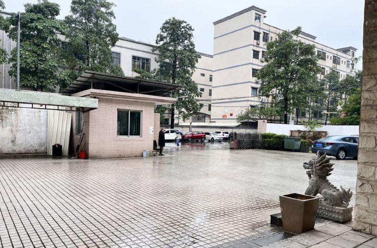 白沙一楼2380平花园区厂房 独门独院