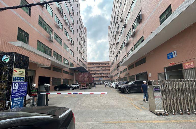 沿江高速附近新空楼上1300平方豪华装修厂房招租