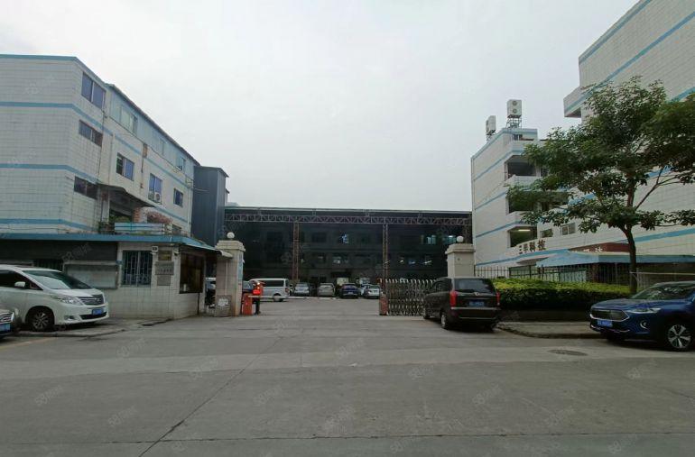 上沙一楼700平精装修厂房带航车低价出租